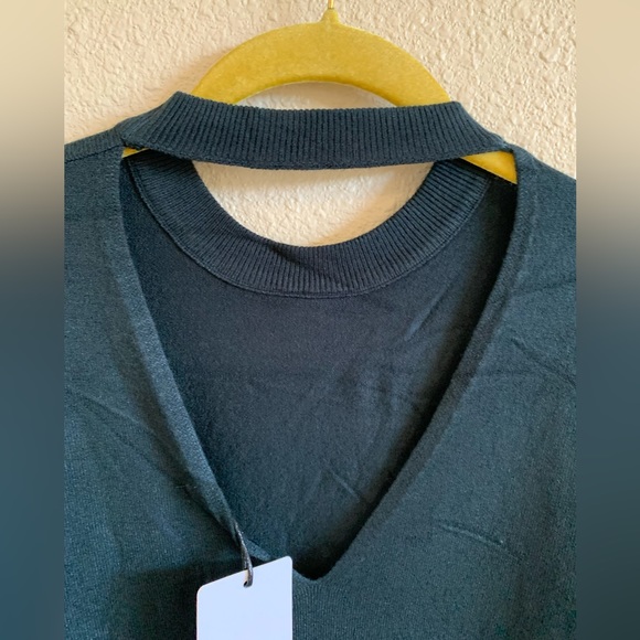 Olivaceous Black Top With Triple Bell Sleeves NWT🌴 - Picture 6 of 7